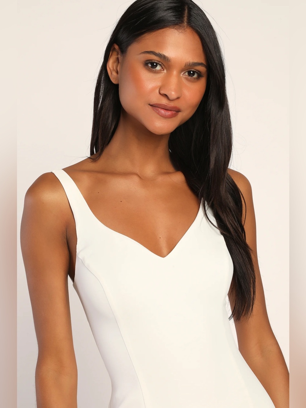 Lulu’s Eternal Adoration White Mermaid Maxi Dress, size M - Picture 3 of 4